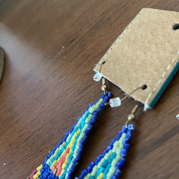 Vintage Beaded Hand-Strung Beads Earrings - Picture 4 of 4